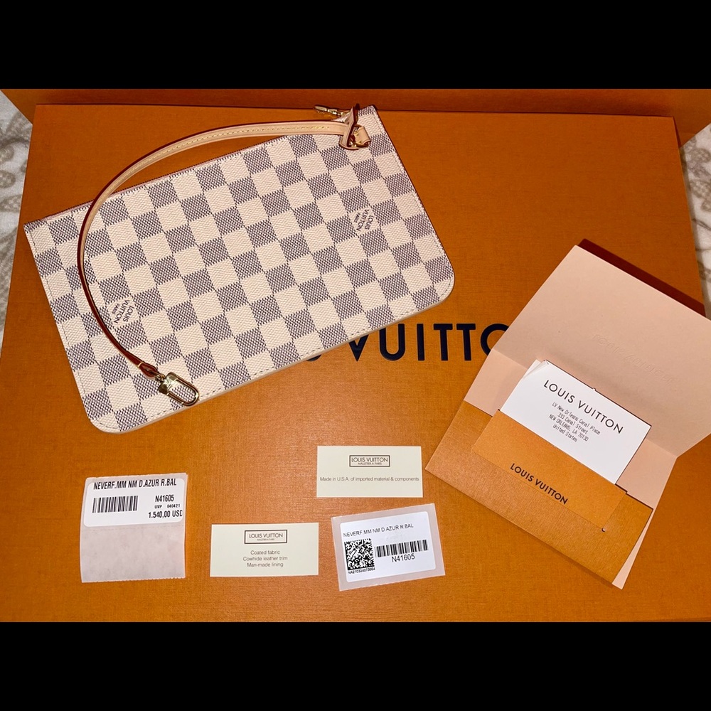 NEW 💯% AUNTH Louis Vuitton Damier Azure Pochette